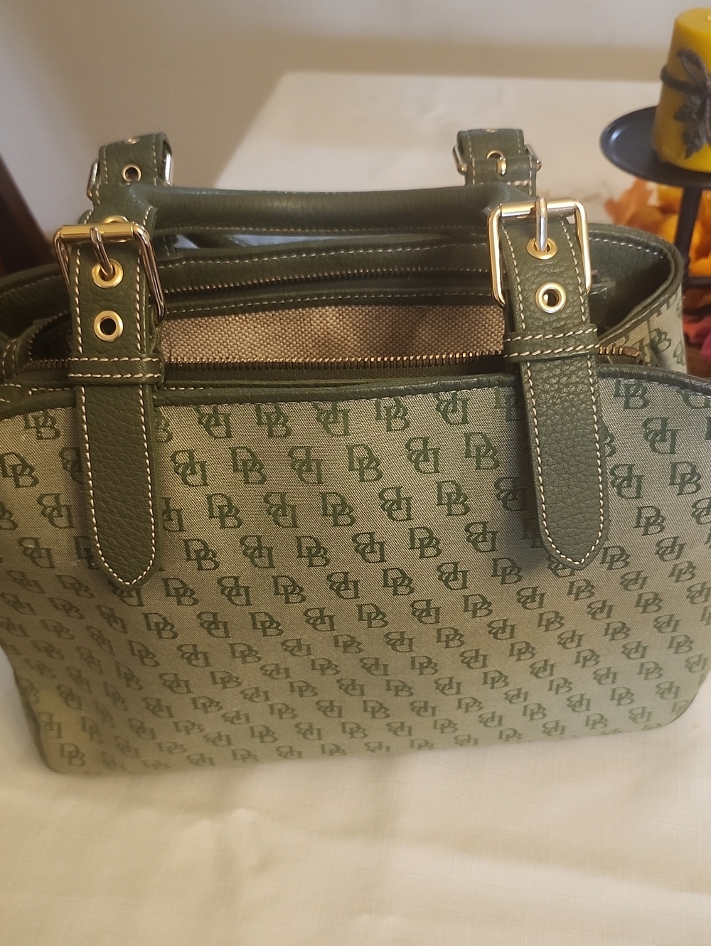 Vintage Dooney & Bourke Tote